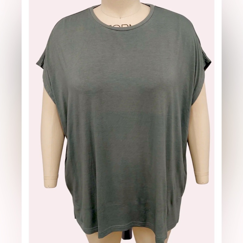 Dolman T-shirt new with tags! 3X
